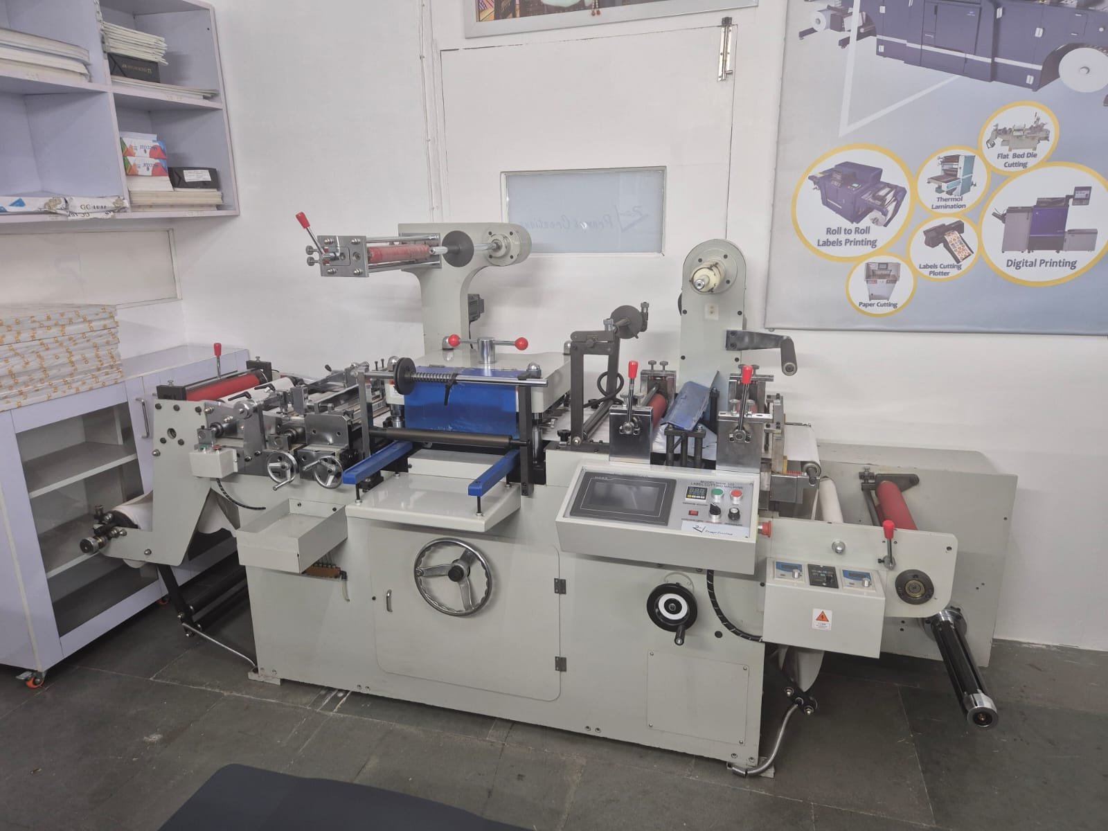 Roll form label die cutting machine at Prompt Creations